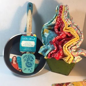 NEW Pioneer Woman Timeless Beauty nonstick Frying Pan & Spatula turquoise BLUE